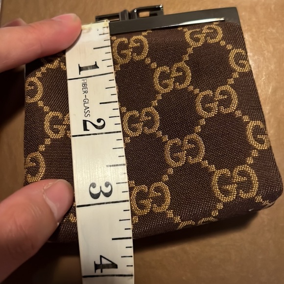🔥SALE🔥 Authentic Vintage Gucci kiss lock coin purse - Picture 3 of 4